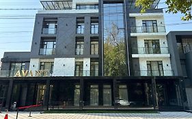 Avant Express Hotel Pool&Spa