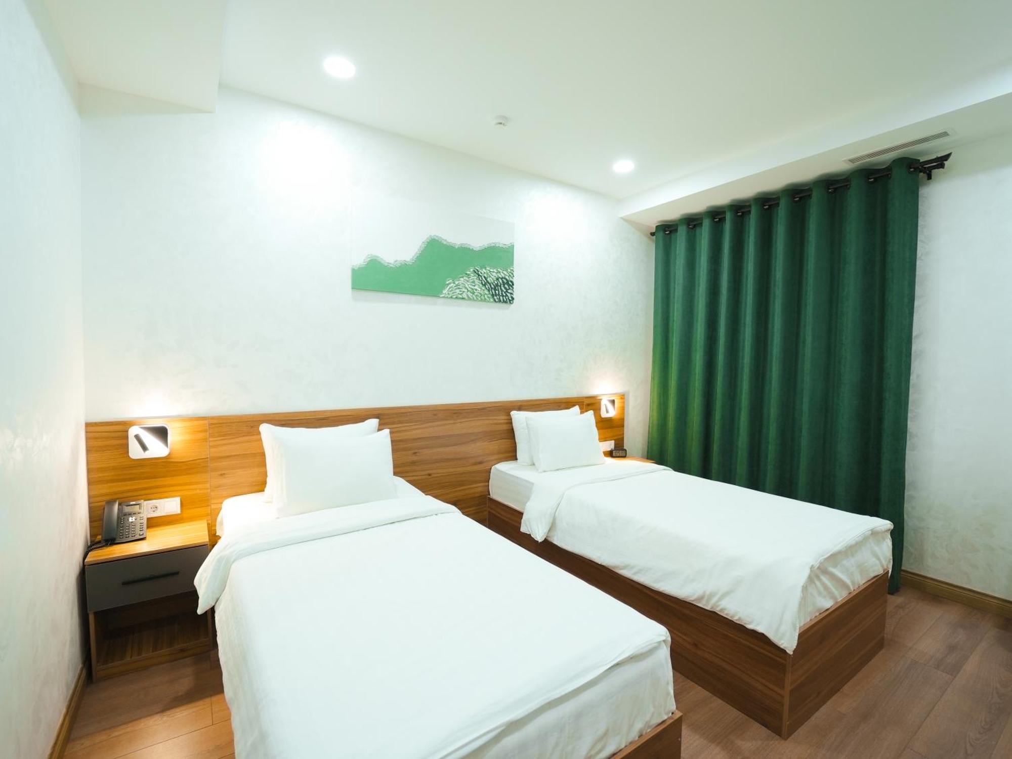 Avant Express Hotel Pool&Spa Ташкент Экстерьер фото